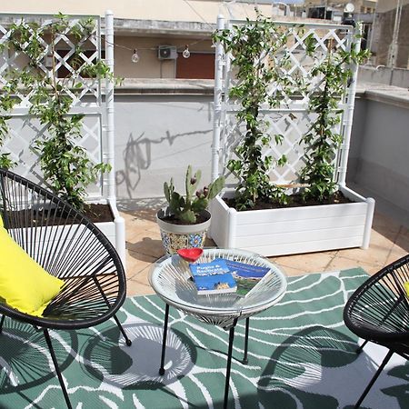Rooftop Zahra Apartment Bari Bagian luar foto